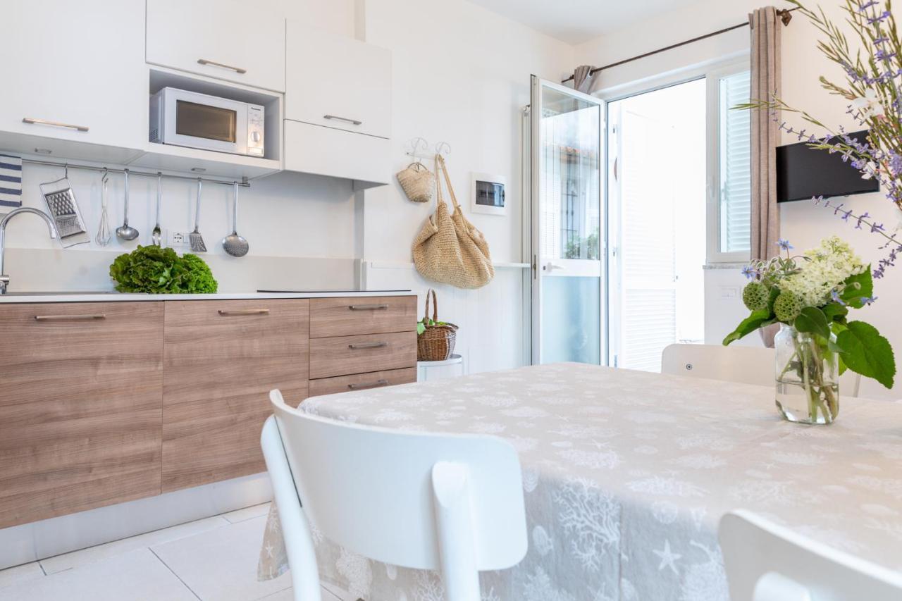Pochi Passi Dal Mare Apartment San Bartolomeo Al Mare Luaran gambar