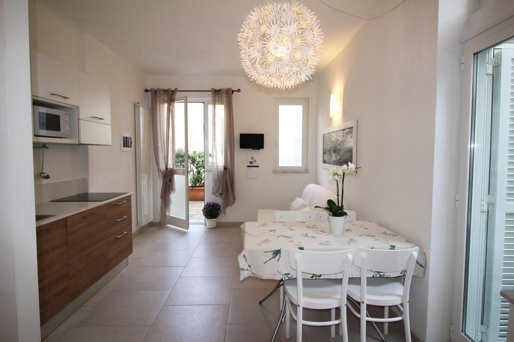 Pochi Passi Dal Mare Apartment San Bartolomeo Al Mare Luaran gambar